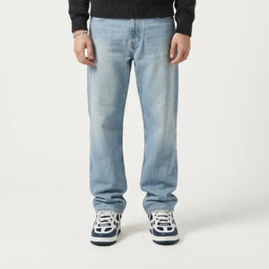 STRAIGHT FIT - JEANS