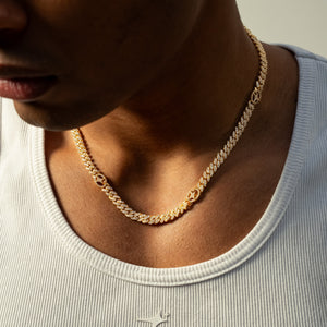 Chaîne Iced Cuban link Signature 5 mm Dorée