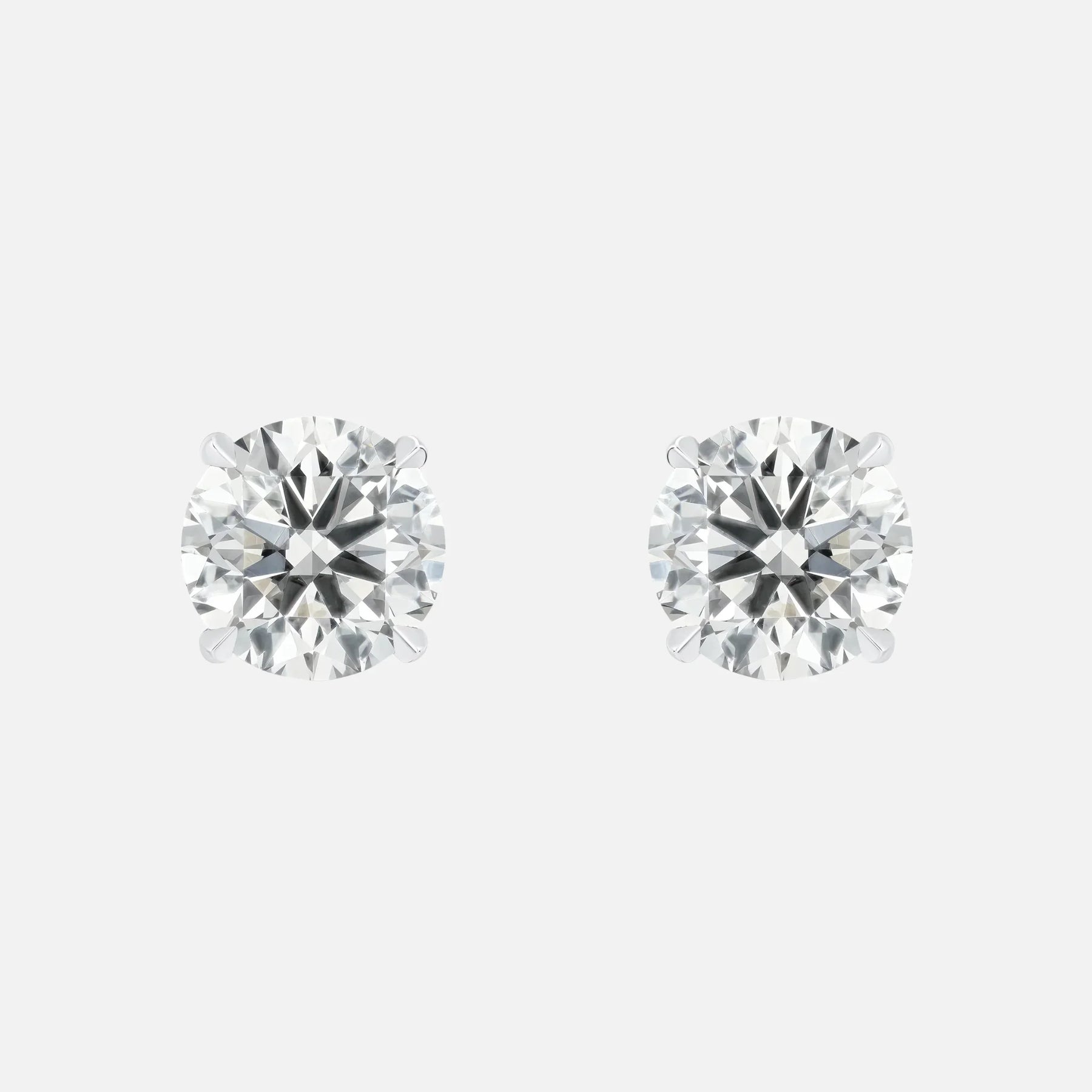 ICED STUD EARRINGS - S925